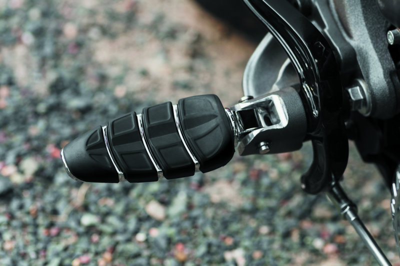 Adaptadores de estribo estriados Kuryakyn para Indian Scout delanteros cromados