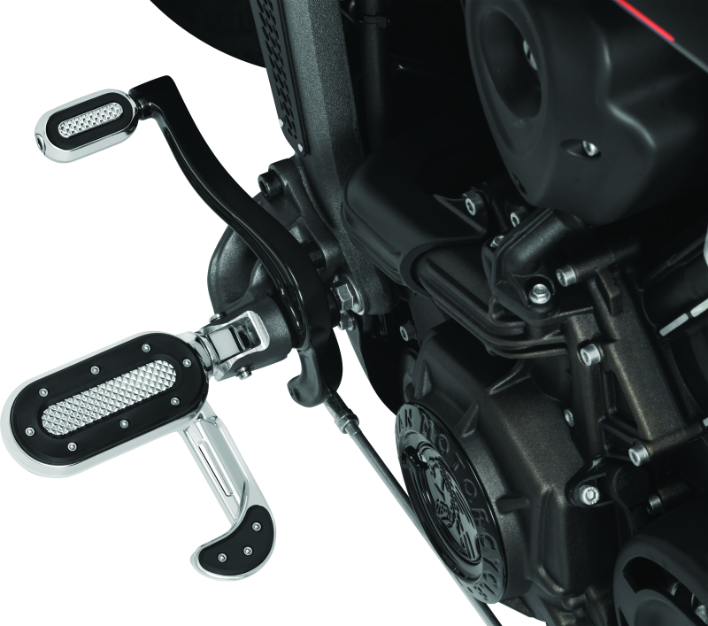 Adaptadores de estribo estriados Kuryakyn para Indian Scout delanteros cromados