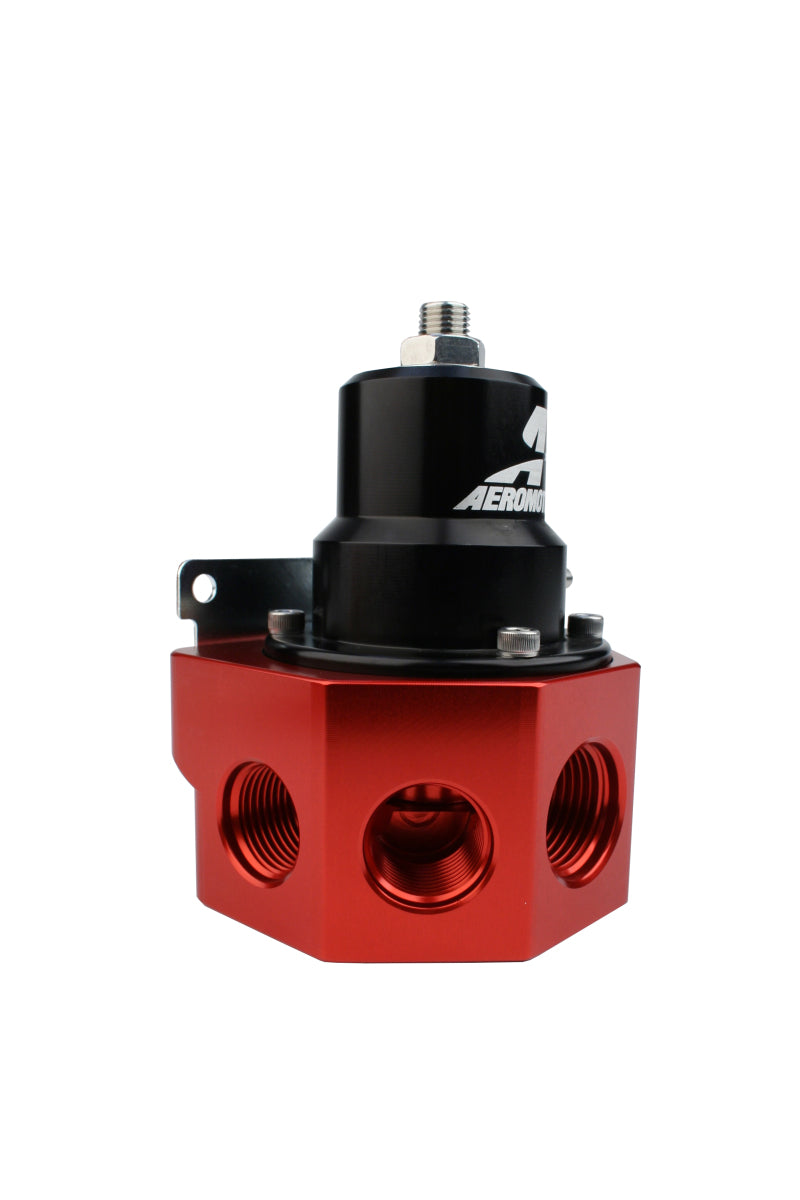 Regulador de derivación con carburador Aeromotive A2000 de 4 puertos