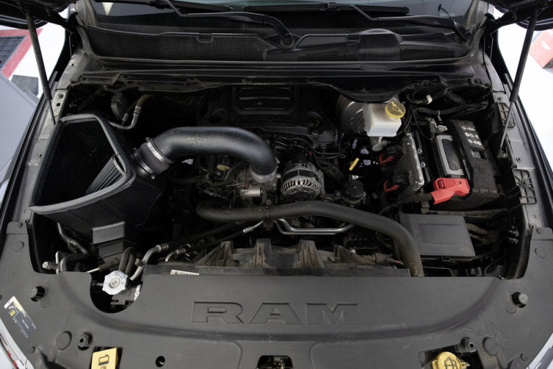 Sistema de admisión de aire de alto rendimiento K&amp;N 21-23 Ram 1500 5.7L V8