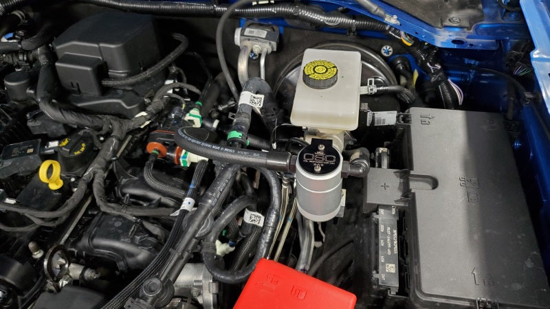 J&amp;L 2021.5-2022 Ford Bronco 2.3L EcoBoost Separador de aceite 3.0 Lado del pasajero - Anodizado transparente