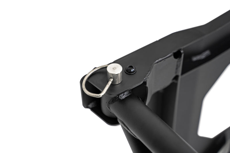 DV8 Offroad 21-23 Ford Bronco Reserveradschutz und Zubehörhalterung