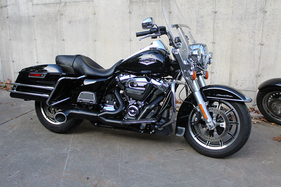 Lakester Style Auspuffanlage schwarz für Harley-Davidson Touring Milwaukee Eight
