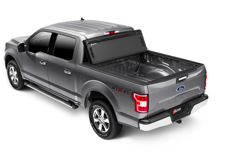 BAK 21-22 Ford F-150 (inkl. 2022 Lightning) BAKFlip MX4 5,7 Fuß Bettabdeckung – mattes Finish