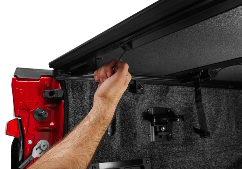 BAK 21-22 Ford F-150 (inkl. 2022 Lightning) BAKFlip MX4 5,7 Fuß Bettabdeckung – mattes Finish