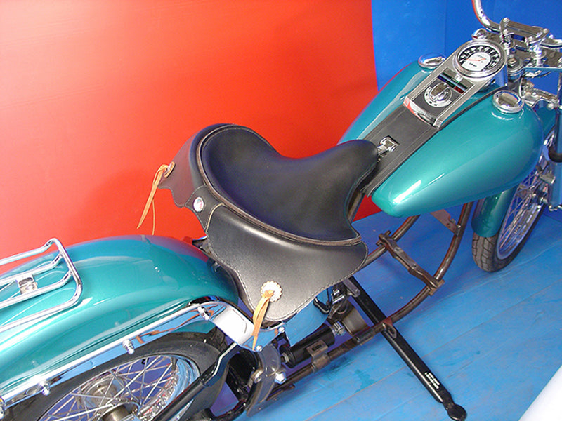 Black Leather Solo Seat With Skirt For Harley-Davidson 1929-1984