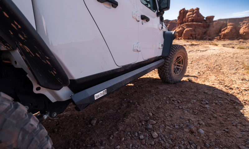 AMP Research 20-23 Jeep JT Gladiator (Launch/Overland/Rubicon/Sport/Sport S) PowerStep XL – Schwarz