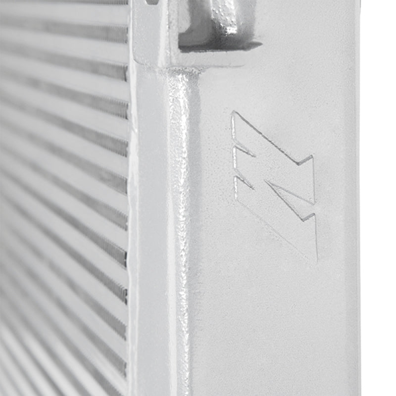 Mishimoto 11+ Chevrolet/GMC Duramax Ladeluftkühler (Silber)