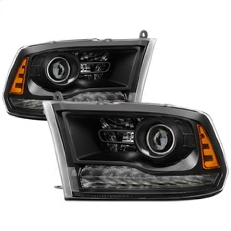 Faros delanteros con proyector xTune Dodge Ram 13-17 (con LED de fábrica) - Negro HD-JH-DR13-P-BK