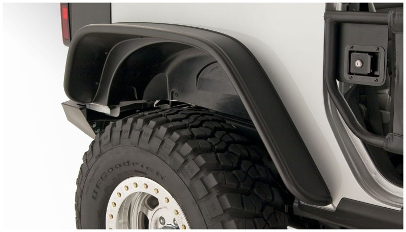Bushwacker 07–18 Jeep Wrangler Flat Style Flares, 2-teilig, nur für 2-türige Sport Utility – Schwarz