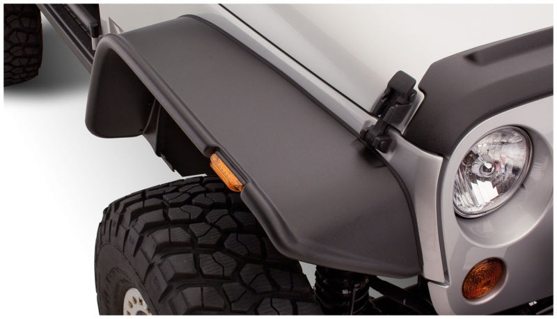 Bushwacker 07–18 Jeep Wrangler Flat Style Flares 2-tlg. – Schwarz