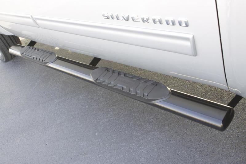 Lund 10-17 Dodge Ram 2500 Std. Cab 5 Zoll ovale gerade SS Nerf Bars – poliert
