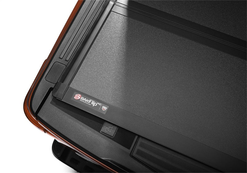 BAK 21-22 Ford F-150 (inkl. 2022 Lightning) BAKFlip MX4 5,7 Fuß Bettabdeckung – mattes Finish
