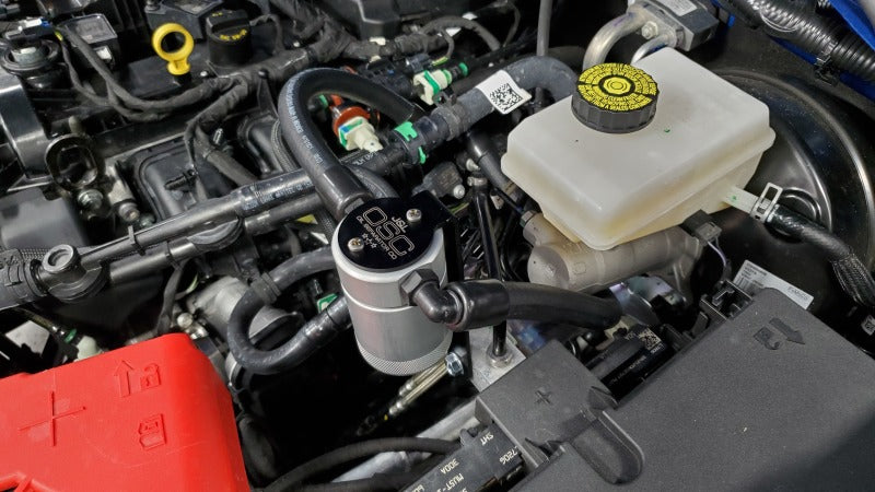 J&amp;L 2021.5-2022 Ford Bronco 2.3L EcoBoost Separador de aceite 3.0 Lado del pasajero - Anodizado transparente