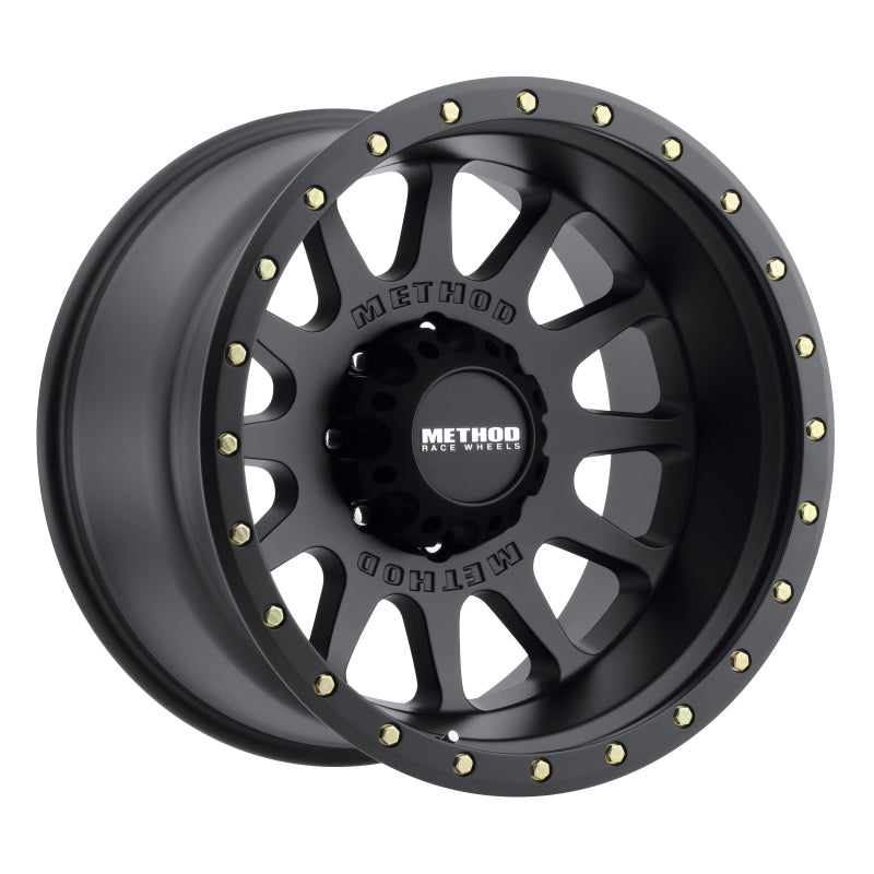 Method MR605 NV 20 x 9 -12 mm Offset 8 x 6,5 121,3 mm CB Mattschwarzes Rad